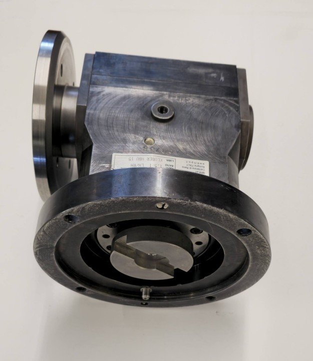 Specialist_right_angled_head_repair_by_DPGE