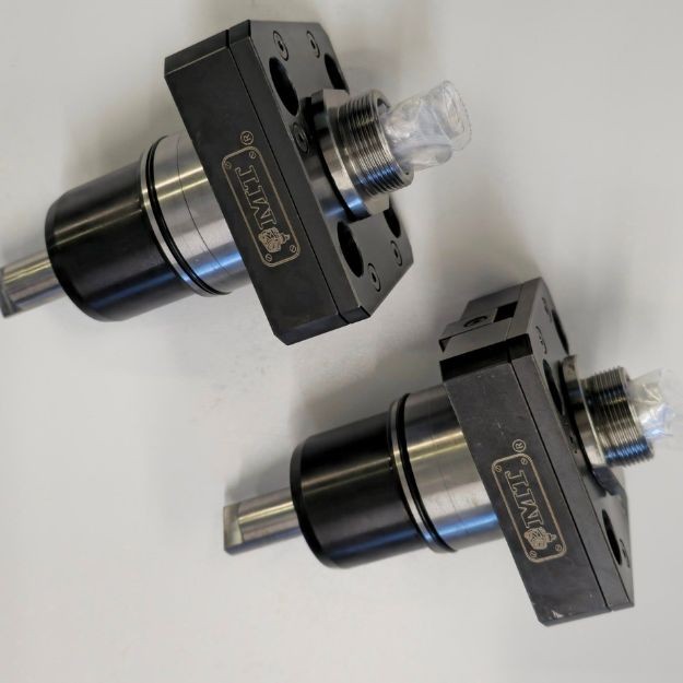 Serviced - 2 Straight Tools